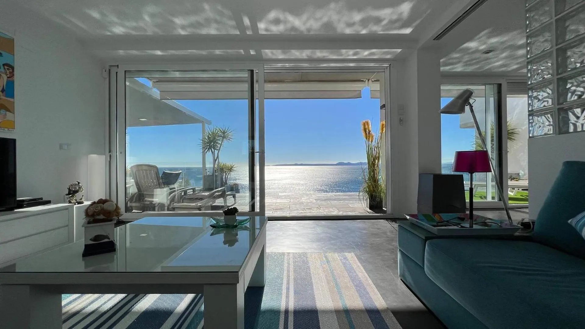 הוילה רוזס Preciosa Casa Con Piscina Desbordante Y Vistas Al Mar