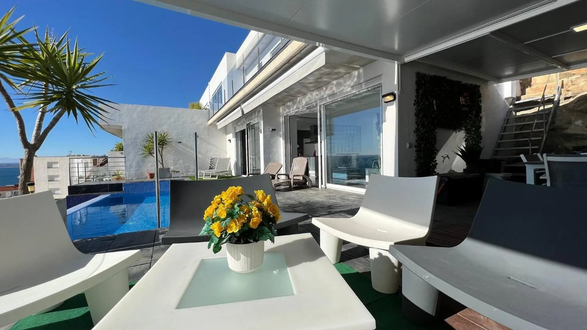 הוילה רוזס Preciosa Casa Con Piscina Desbordante Y Vistas Al Mar בית נופש