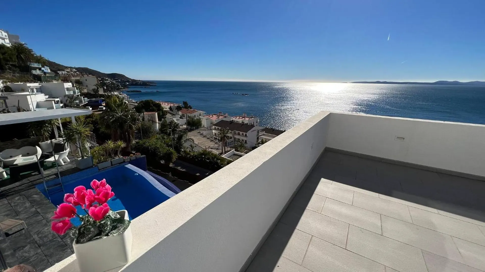 הוילה רוזס Preciosa Casa Con Piscina Desbordante Y Vistas Al Mar
