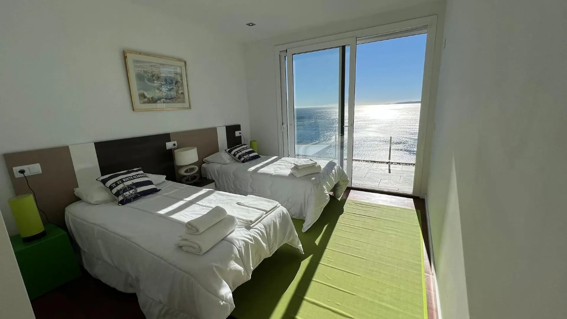 Preciosa Casa Con Piscina Desbordante Y Vistas Al Mar Villa Roses 0*,